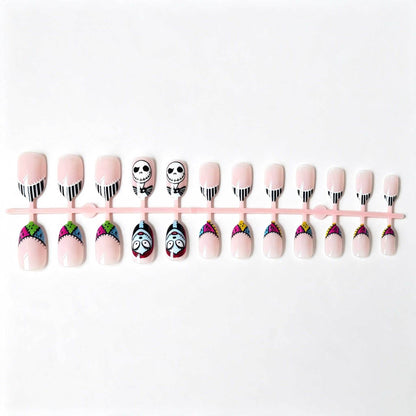 Künstlerisches von Halloween inspiriertes Nagelkunstset