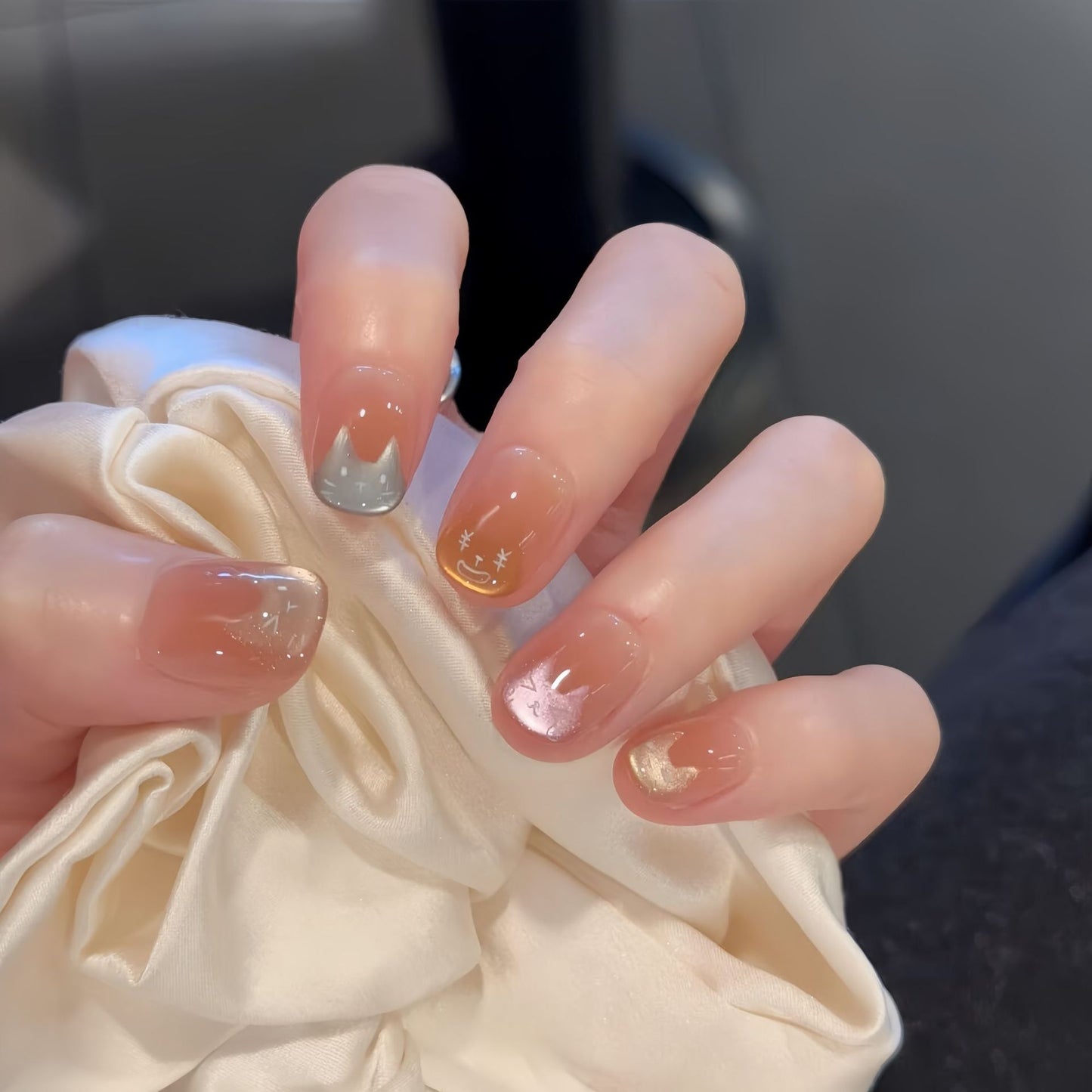 Künstliche Nagelspitzen mit Verspieltem Katzenmotiv Brehn