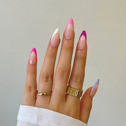 Kunstvolle Nagelspitzen mit kreativem Farbverlauf Brehn