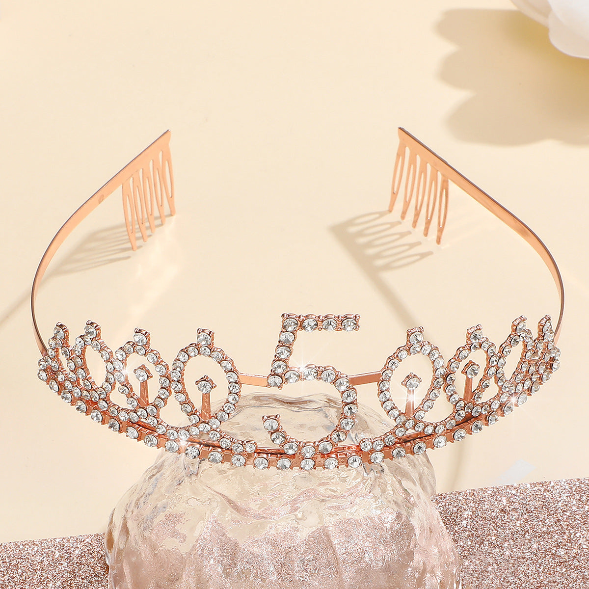 Damen Glitzernde Tiaras mit festlichem Geburtstagsbanner Brehn
