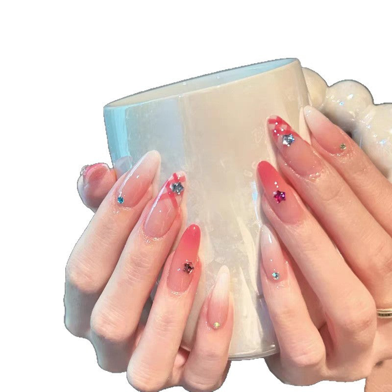 Stylisches Press-On-Nagelset mit Edelsteinakzenten Brehn