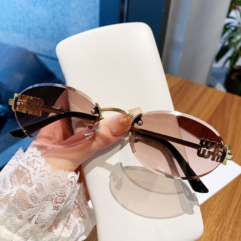 Damen modische Sonnenbrille im eleganten ovalen Design Brehn