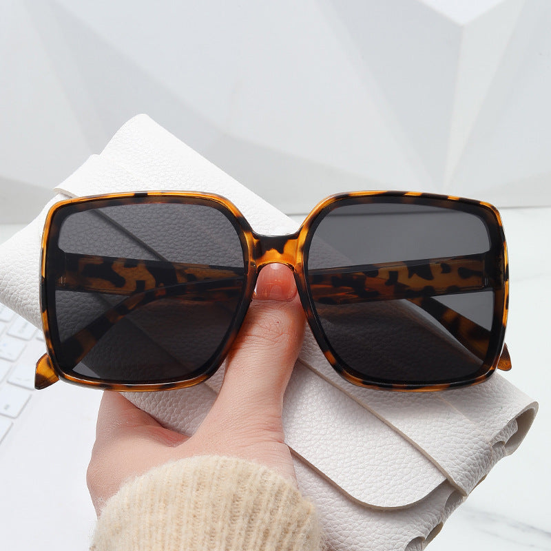 Damen oversized Sonnenbrille im modernen Schildpatt-Design Brehn