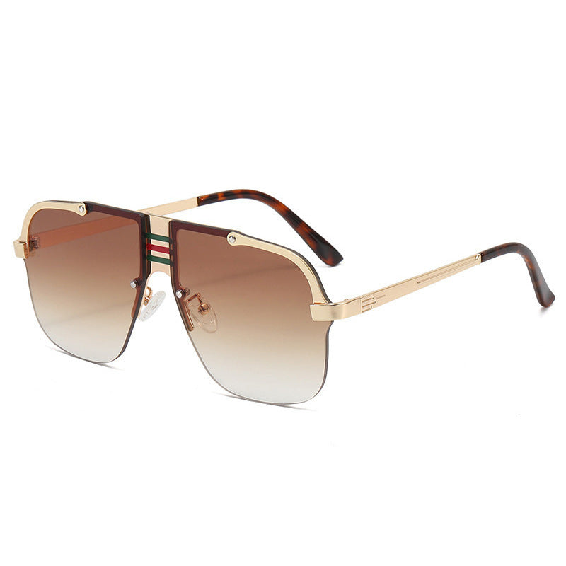 Damen Oversized Sonnenbrille mit einzigartigem, gradienten Gläsern und markantem Metallrahmen Brehn
