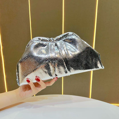 Metallic Geschopfte Clutch