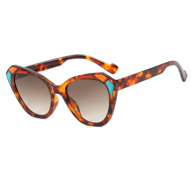 Damen Katzenaugen-Sonnenbrille mit modischen Details Brehn