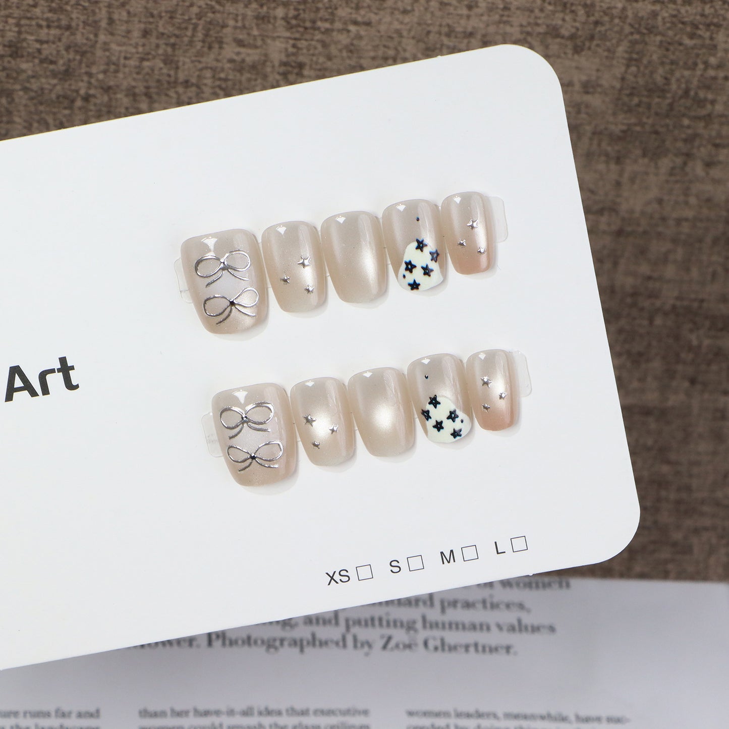 Elegantes Press-On-Nagelkunstset mit einzigartigen Designs Brehn
