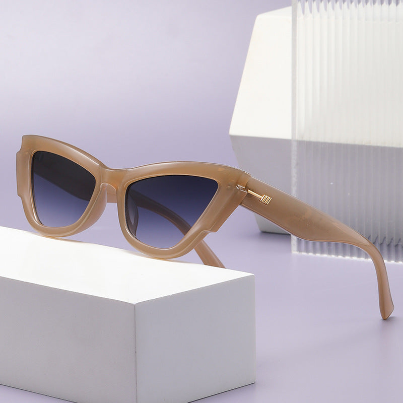 Damen modische Sonnenbrille im extravaganten Schildpatt-Design Brehn