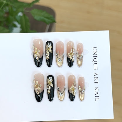 Luxuriöses Floral-Perlen-Nagelkunst-Set zum Aufkleben