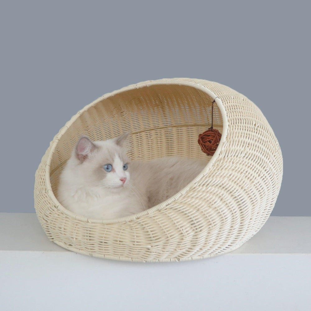 Gemütliches Katzenbett aus geflochtenem Naturmaterial Brehn