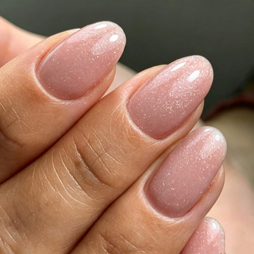 Glamouröse Kunstnägel Im Eleganten Ombre-Look Brehn