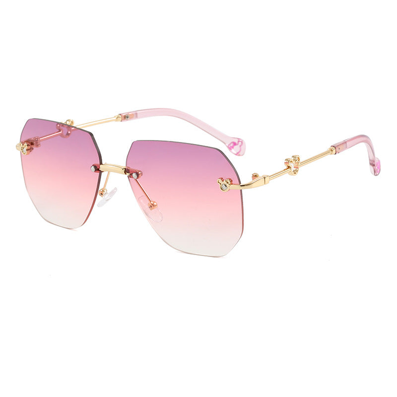 Damen stilvolle Oversized-Sonnenbrille mit facettiertem Rahmen Brehn