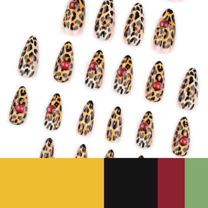 Kunstvolle Stiletto-Nägel mit Leopardenmuster und Akzenten Brehn