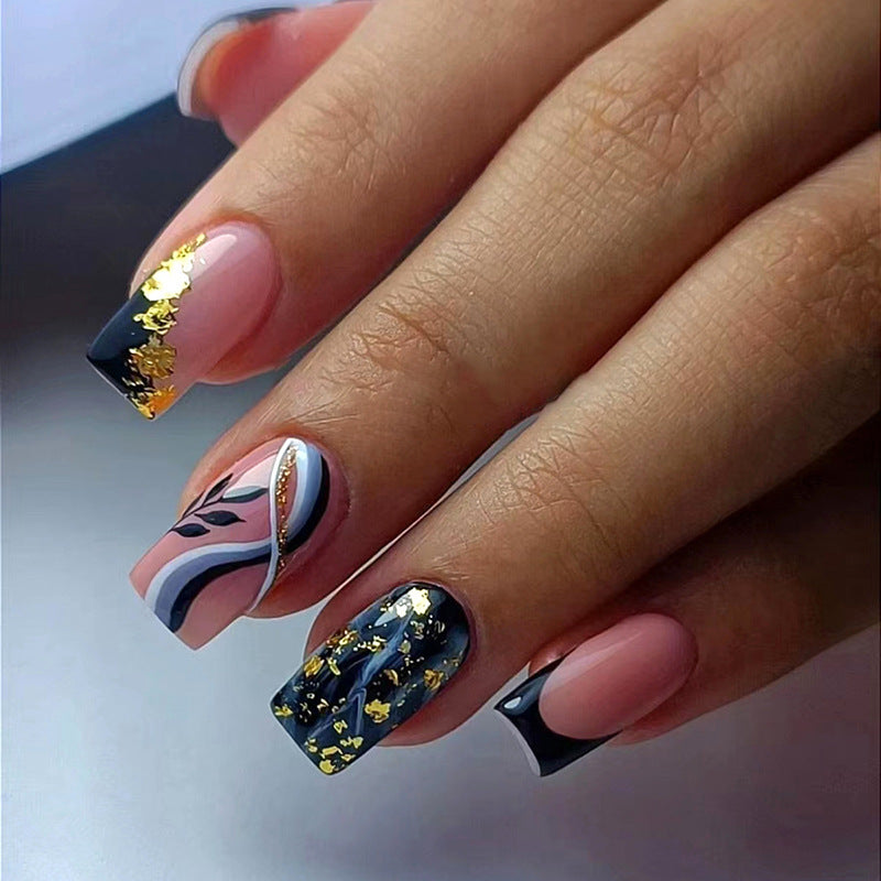 Künstlerisches Luxus Press-On Nageldesign Brehn