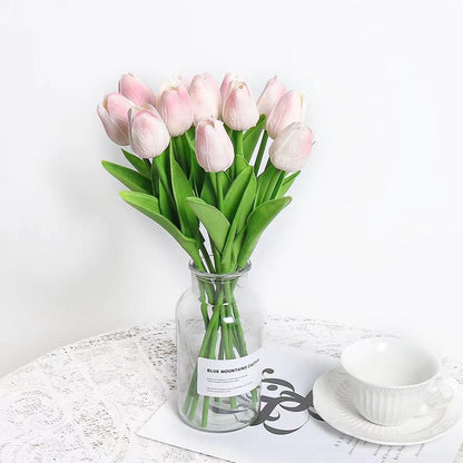 Realistischer Kunst-Tulpenstrauß
