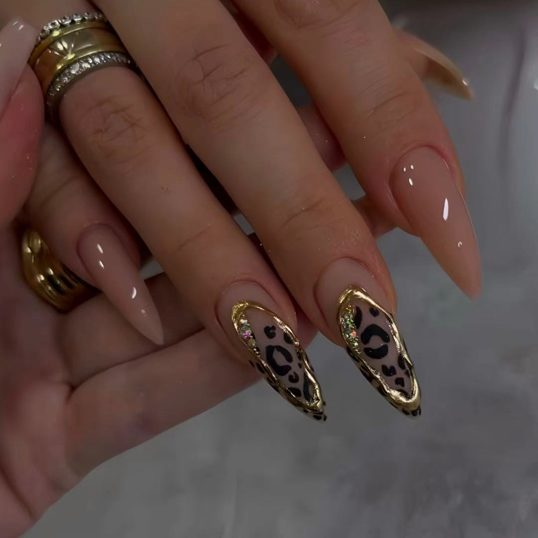 Designer Stiletto Nagelverlängerungen Brehn