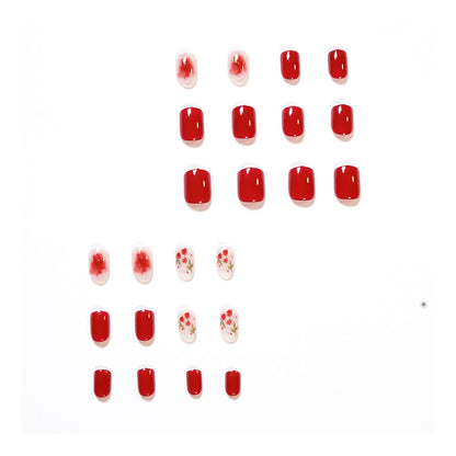 Kunstvolle Nagelkunst mit Funkelelementen und eleganten Akzenten Brehn