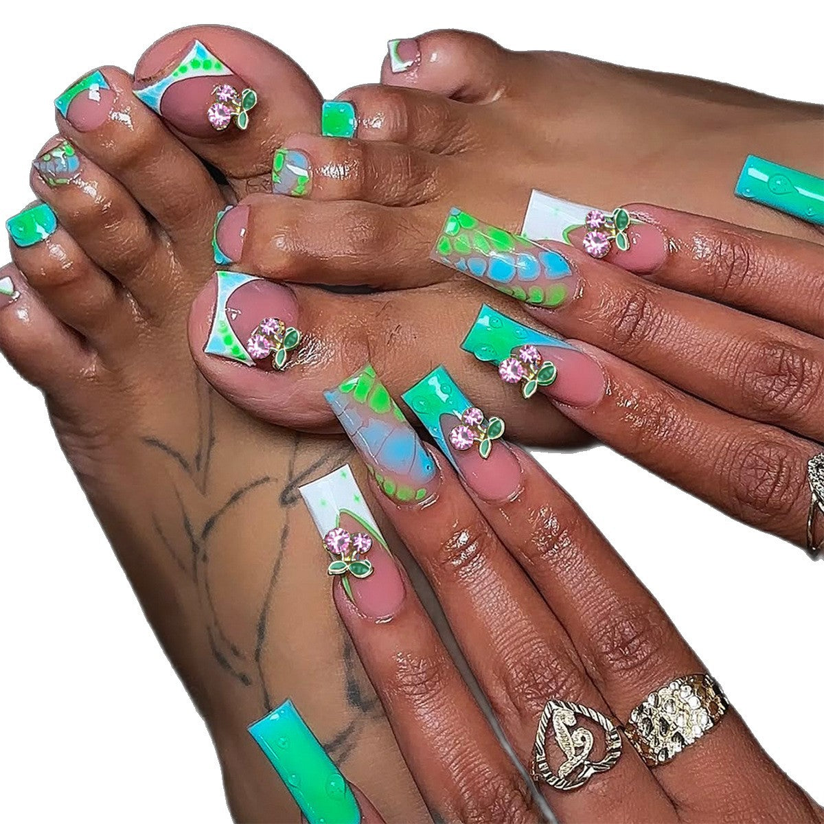 Kunstvolle Nagelverlängerung mit Glitzerakzenten Brehn
