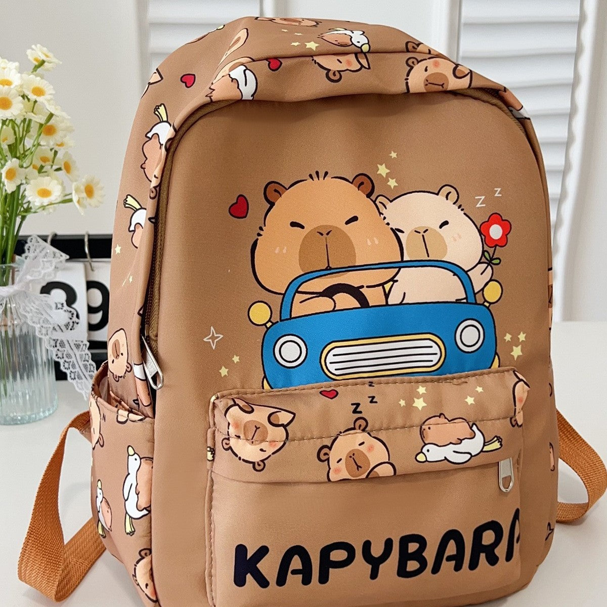 Niedlicher Rucksack im Cartoon-Stil Brehn