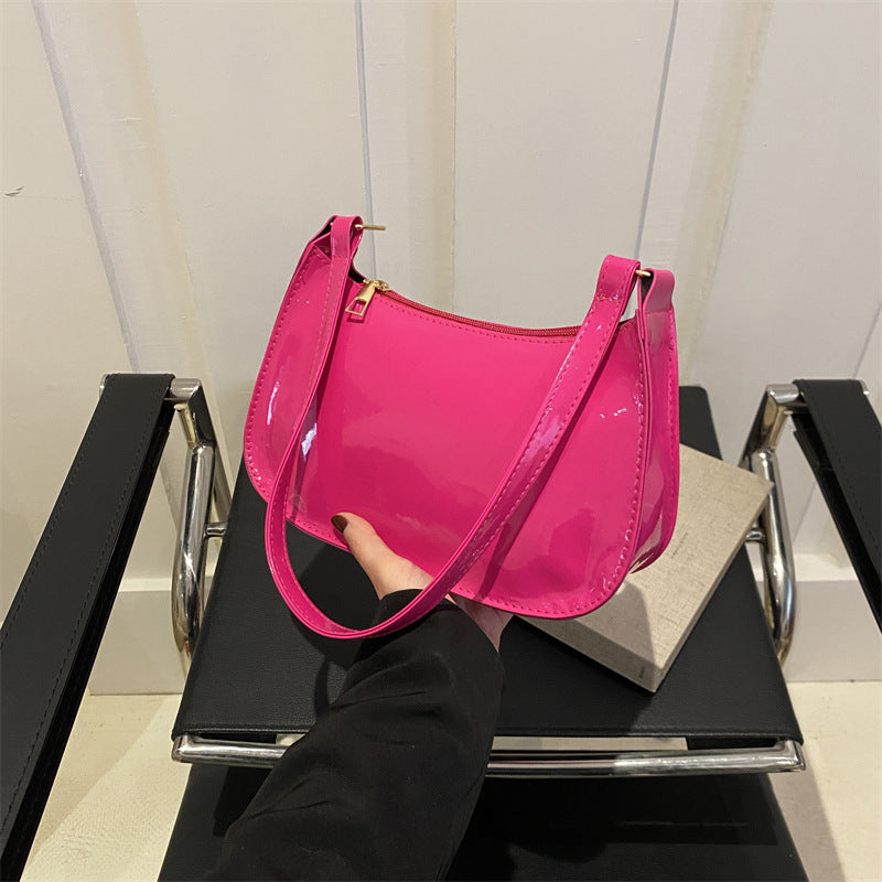 Chic Lackleder Schultertasche Brehn