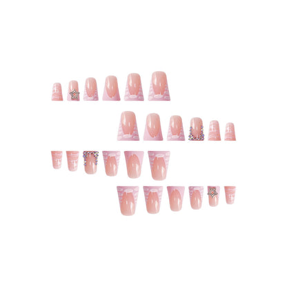 Künstlerisches Nail Set mit Strass-Akzenten zum Aufkleben Brehn