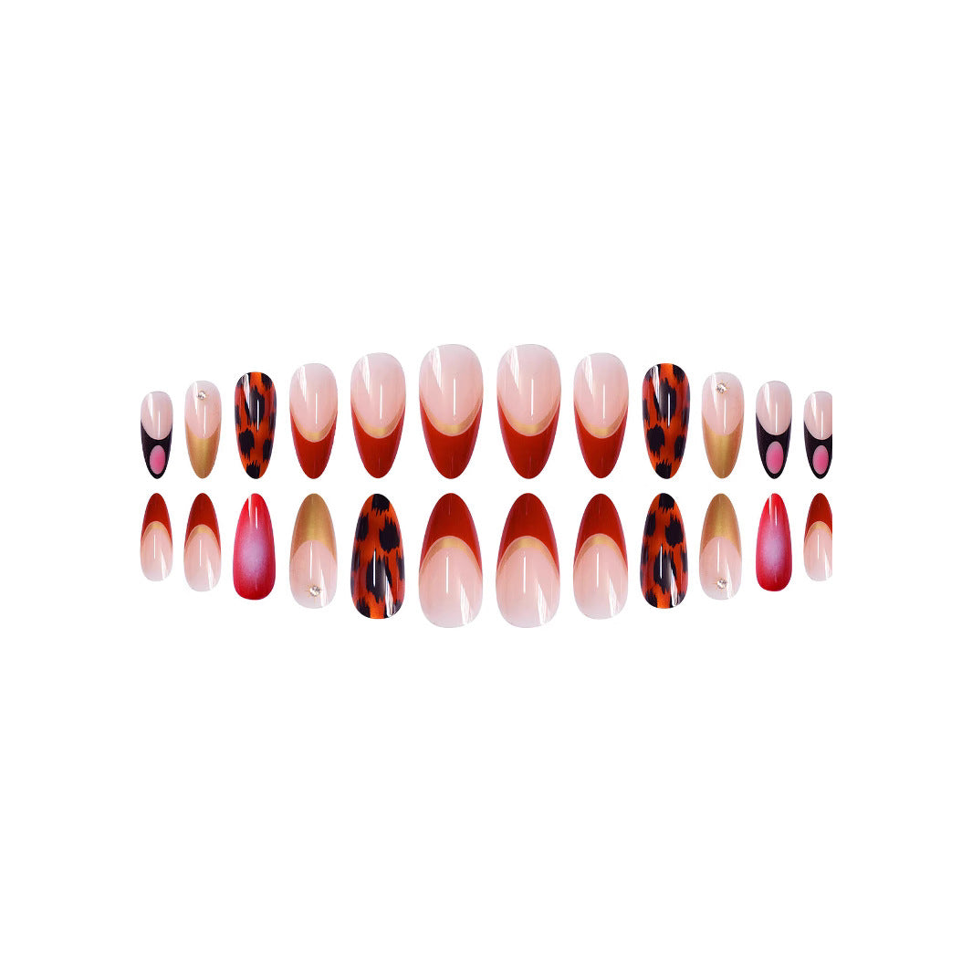 Künstlerische Stiletto Press-On-Nageldesigns Brehn