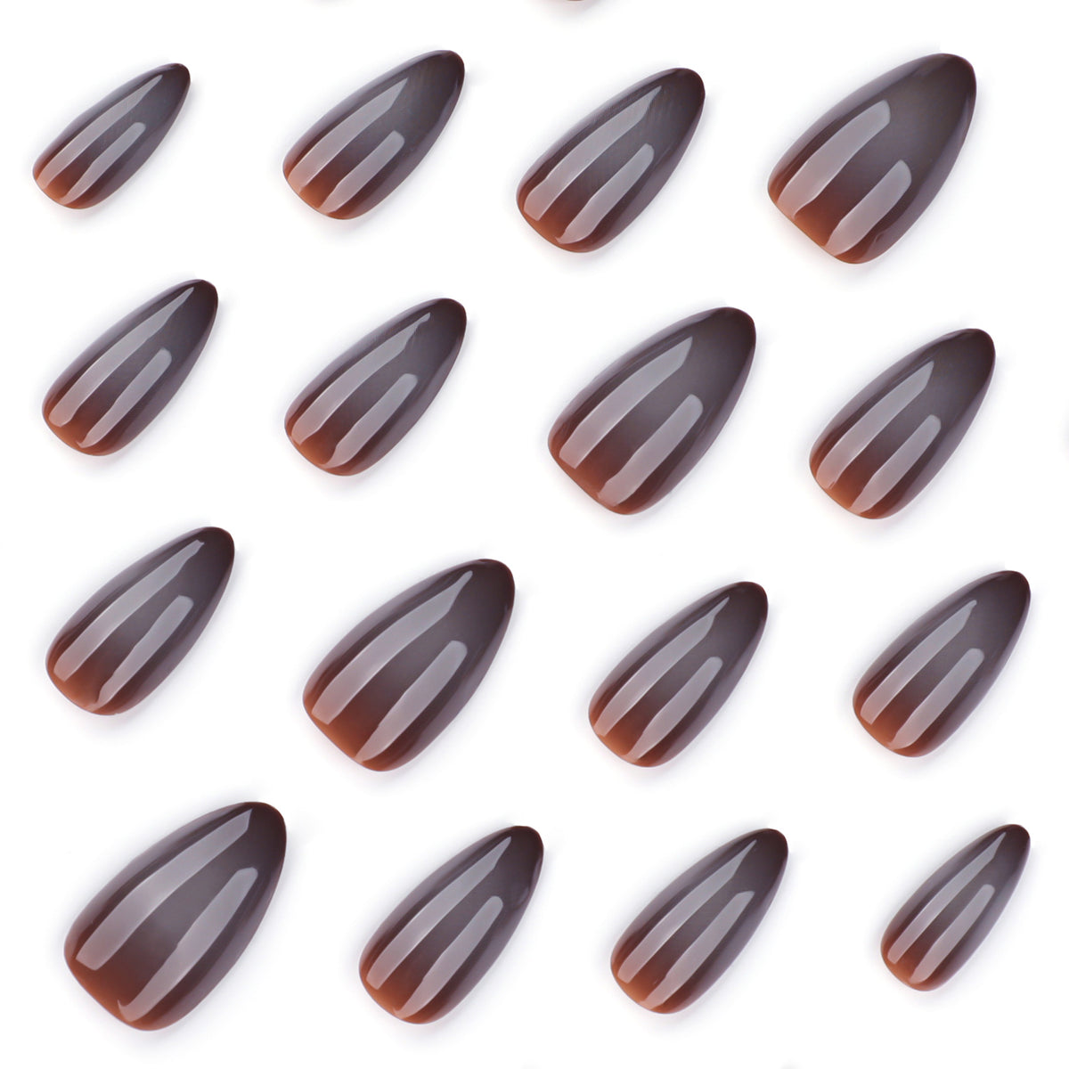 Kunstvolle Nagelverlängerungen im eleganten Bananen-Design Brehn
