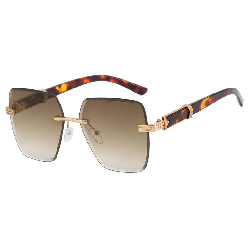 Damen modische quadratische Sonnenbrille mit glamourösen Akzenten und UV-Schutz Brehn