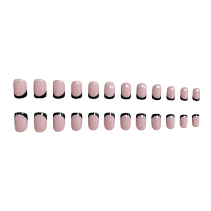 Stilvolle French Tip Gel-Nagelverstärkungen Brehn
