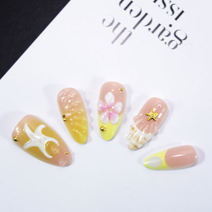 Kunstnagelset mit maritimen Muschel- und Blütenmotiven Brehn