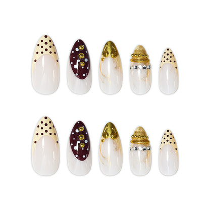 Dekorative Stiletto Press-On Nagelkunst Erweiterungen Brehn
