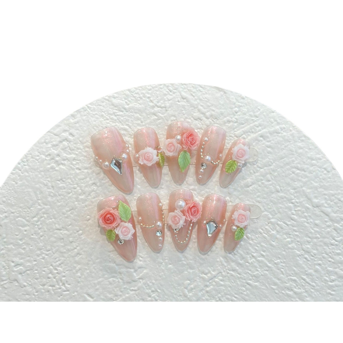 Blumenverzierte Press-On-Nagelset