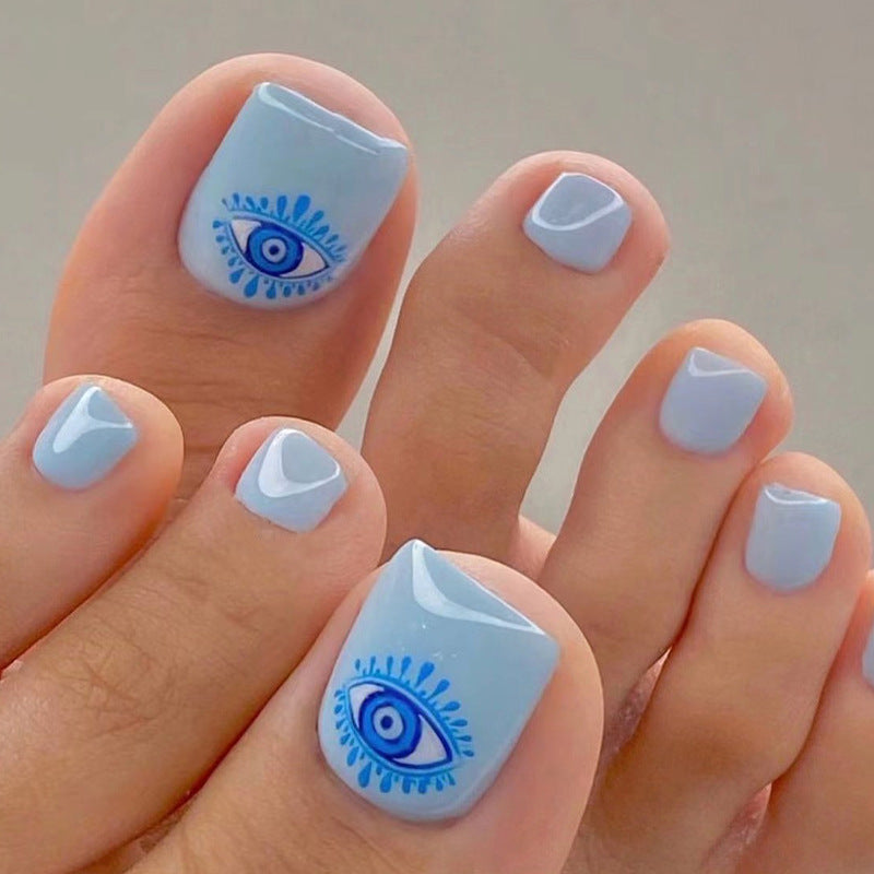 Kunstvolle Fußnagelkunst mit Augenmotiv Brehn