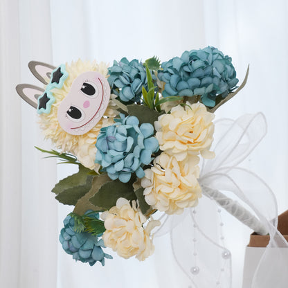 Dekorativer Floralstrauß