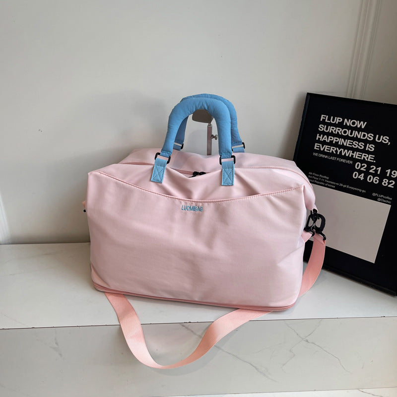 Damen Elegante und geräumige Sport- und Reisetasche Brehn
