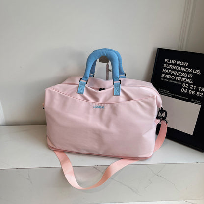 Damen Elegante und geräumige Sport- und Reisetasche Brehn