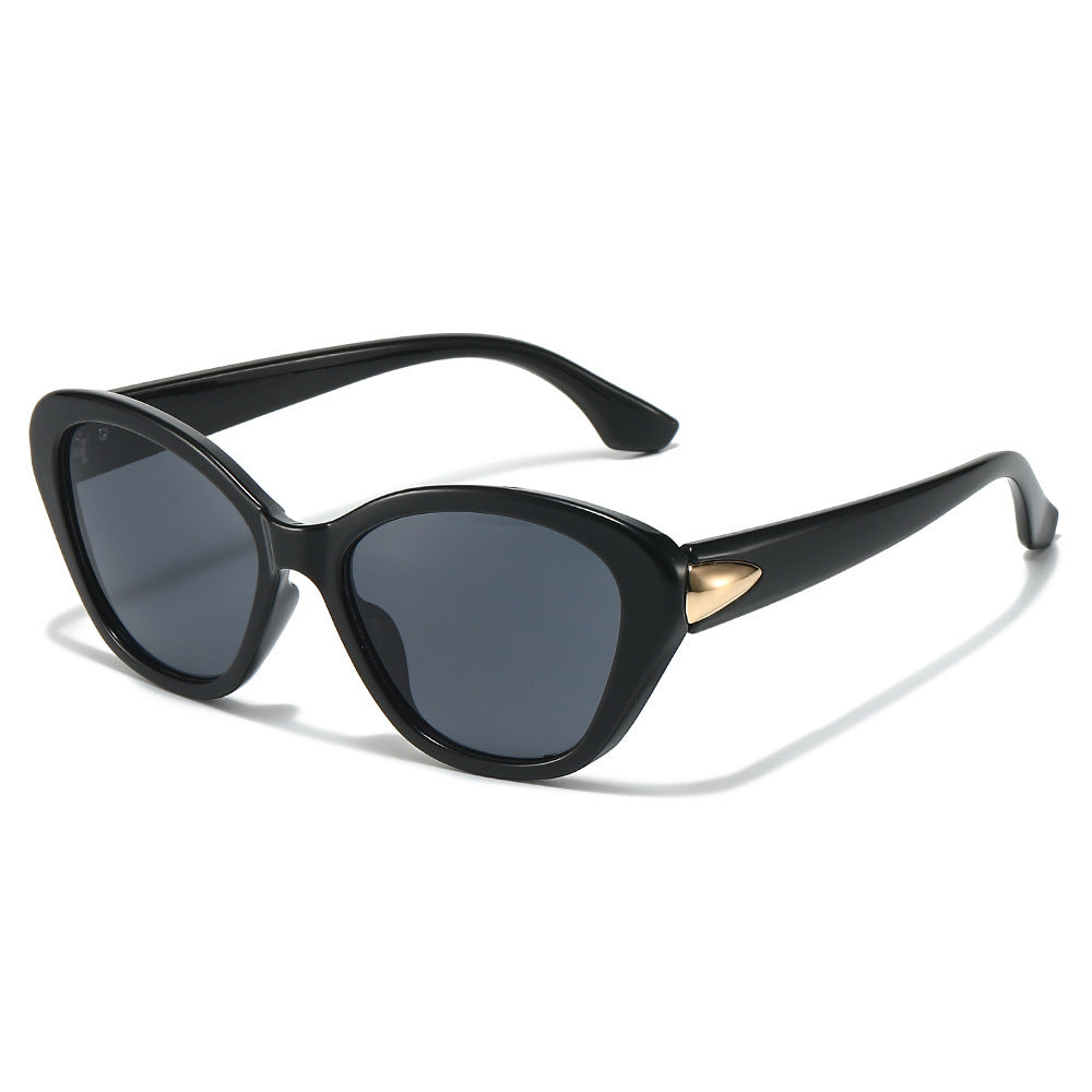 Stilvolle Cat-Eye-Sonnenbrille mit elegantem Gold-Detail Brehn