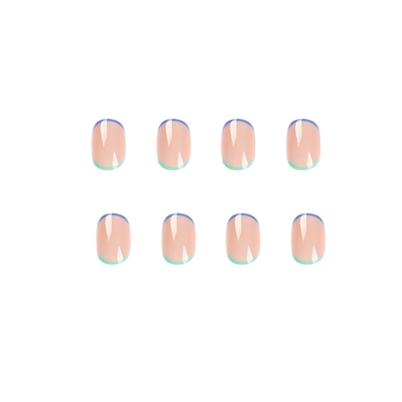 Kunstvolle Nagelkunst mit kreativen French-Tips Brehn