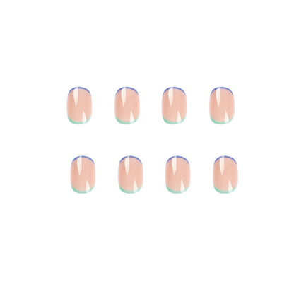 Kunstvolle Nagelkunst mit kreativen French-Tips Brehn