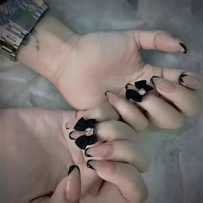 Dekorative florale Nagelverlängerungen