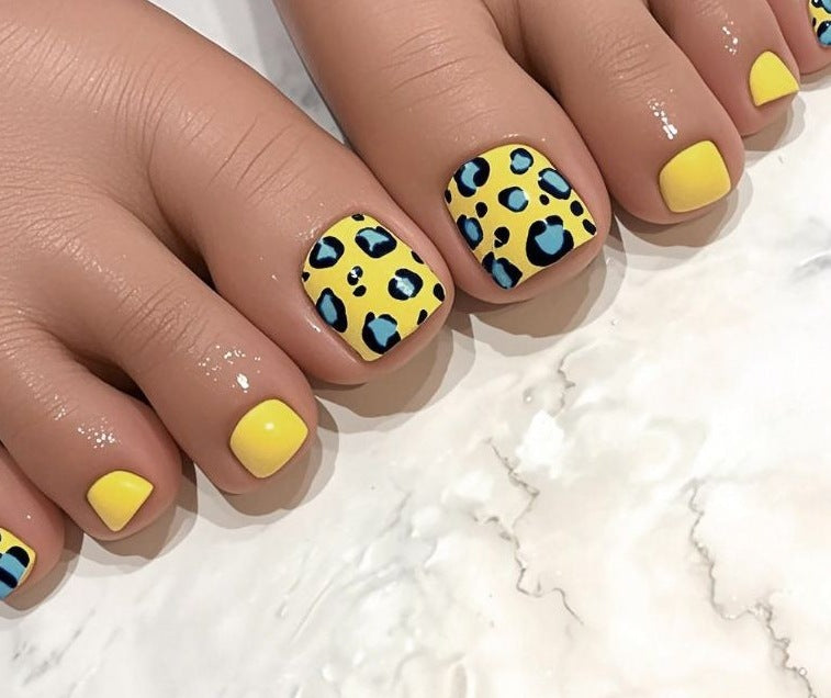 Florales Nageldesign Verbesserungen Brehn