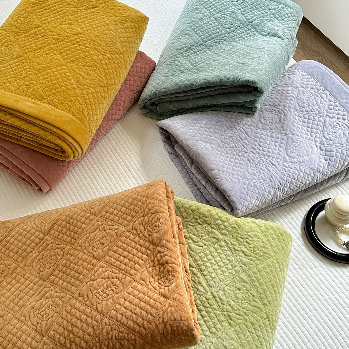 Gesteppte Samt-Textur Bettdecke und Kissenbezug Set