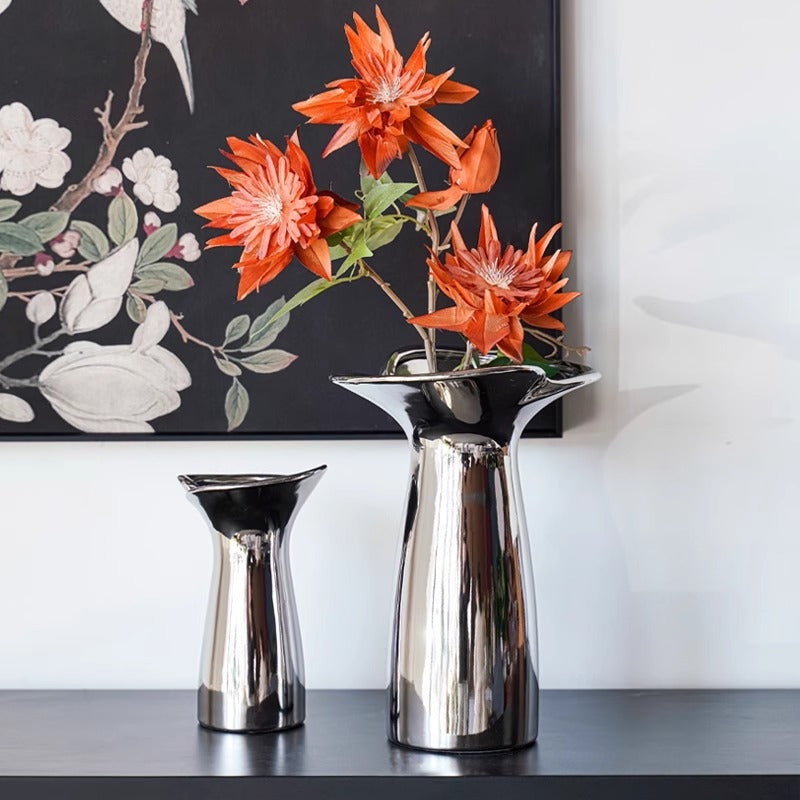 Elegante und moderne Keramikvase Brehn