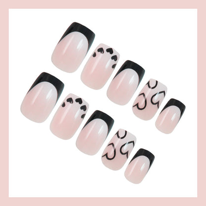 Kunstnagelset mit verspieltem Herzdesign Brehn