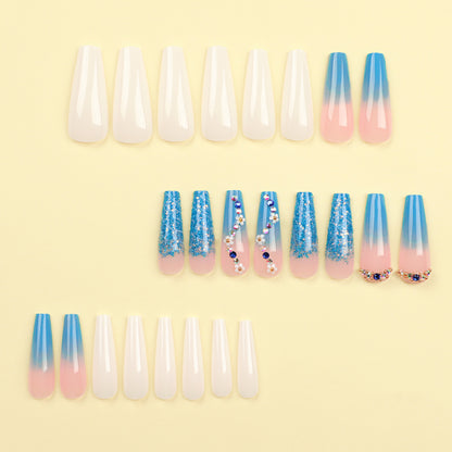 Kunstvolle Nagelverlängerungen mit floralem Ombre-Design Brehn