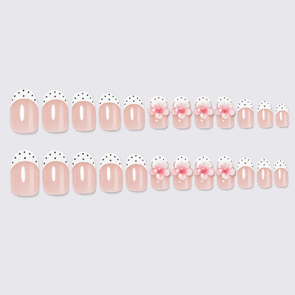 Detailliertes florales Design Press-On Nägel Brehn