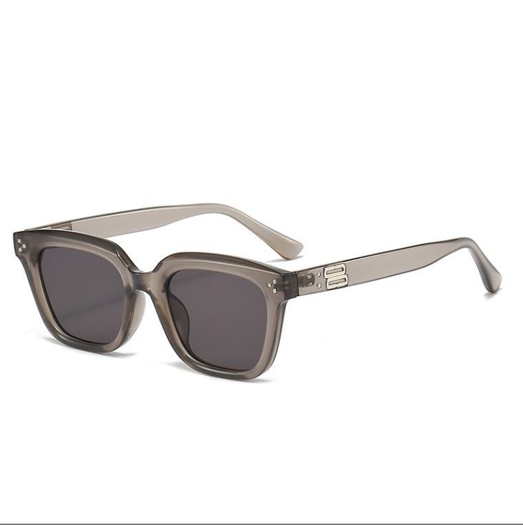 Damen modische oversized Sonnenbrille mit robustem Kunststoffrahmen Brehn