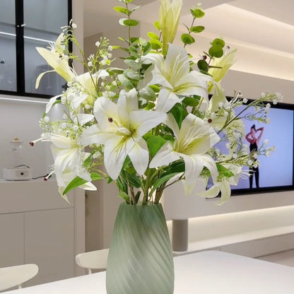 Elegante dekorative Blumenarrangement