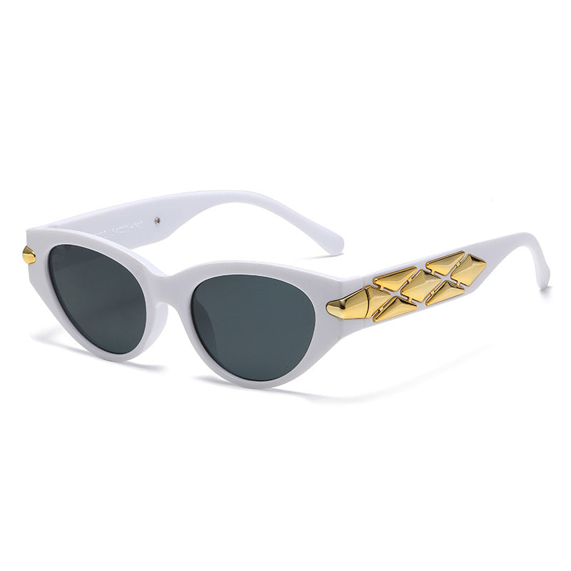 Damen Cat-Eye Sonnenbrille mit luxuriösen Akzenten und einzigartigem Design Brehn