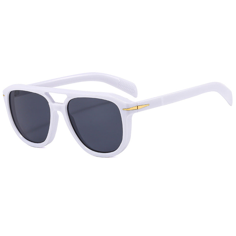 Damen Sonnenbrille mit markantem Rahmen und schützenden Gläsern Brehn